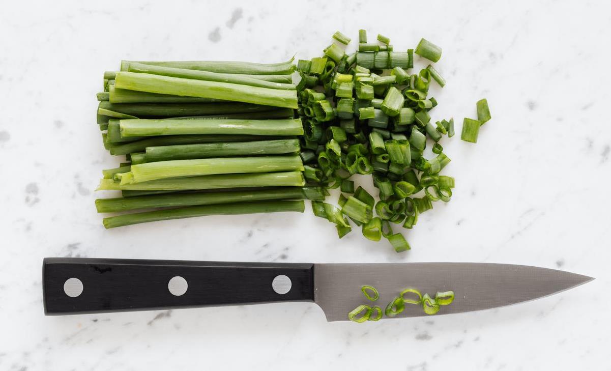 Vegetable Knife vs Chef Knife What’s the Difference
