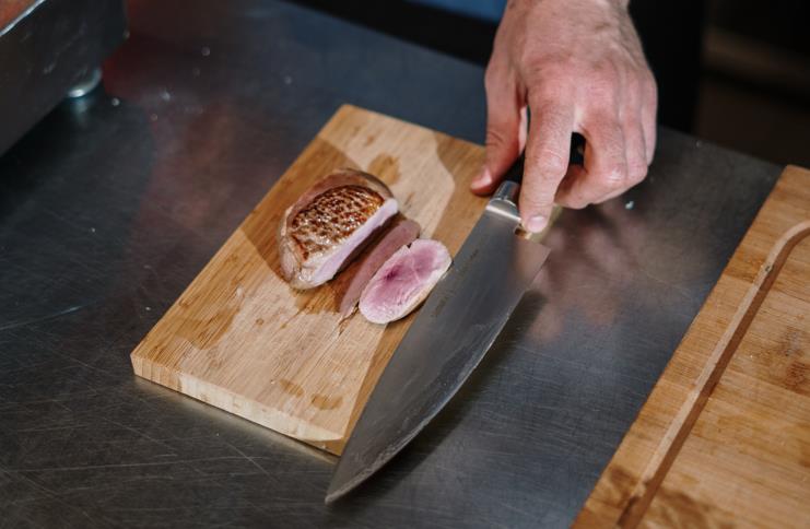 How to Use a Chef Knife and Cook Like a Pro