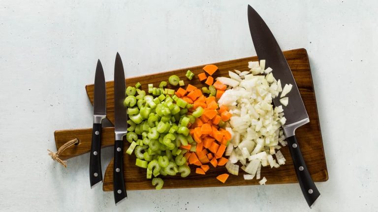 chopped-vs-diced-vs-minced-differences-and-how-to-guide-hdmd-knives-blog