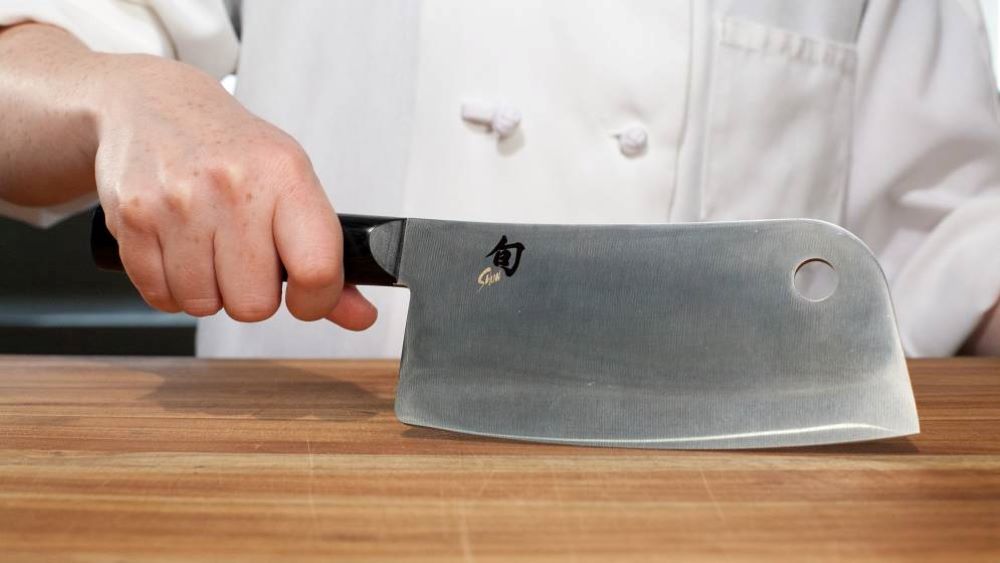 how to grip a cleaver