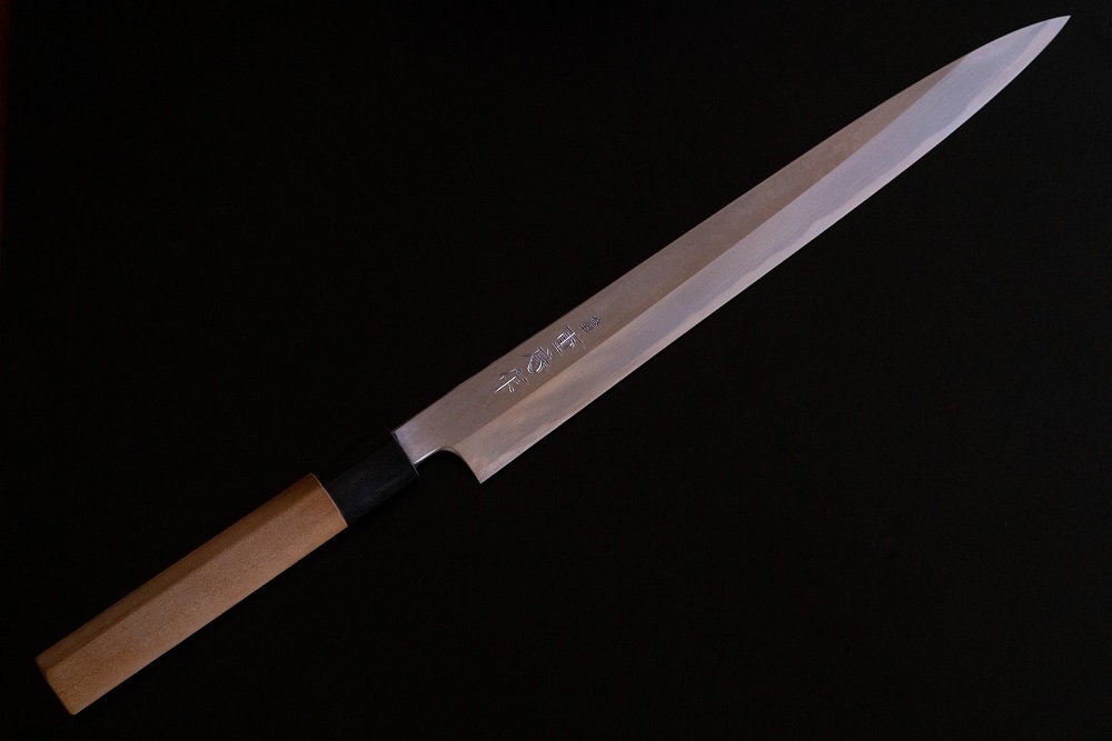 bolster in Japanese knife