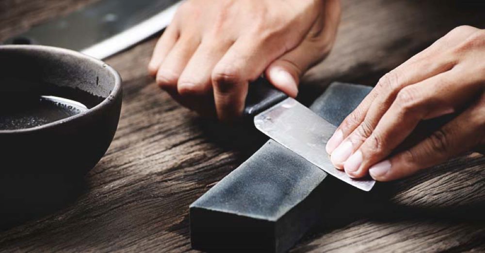 sharpening a cleaver