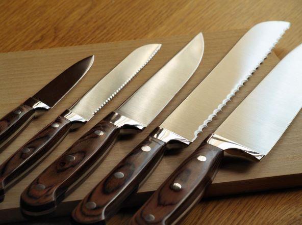 manches de couteaux en bois