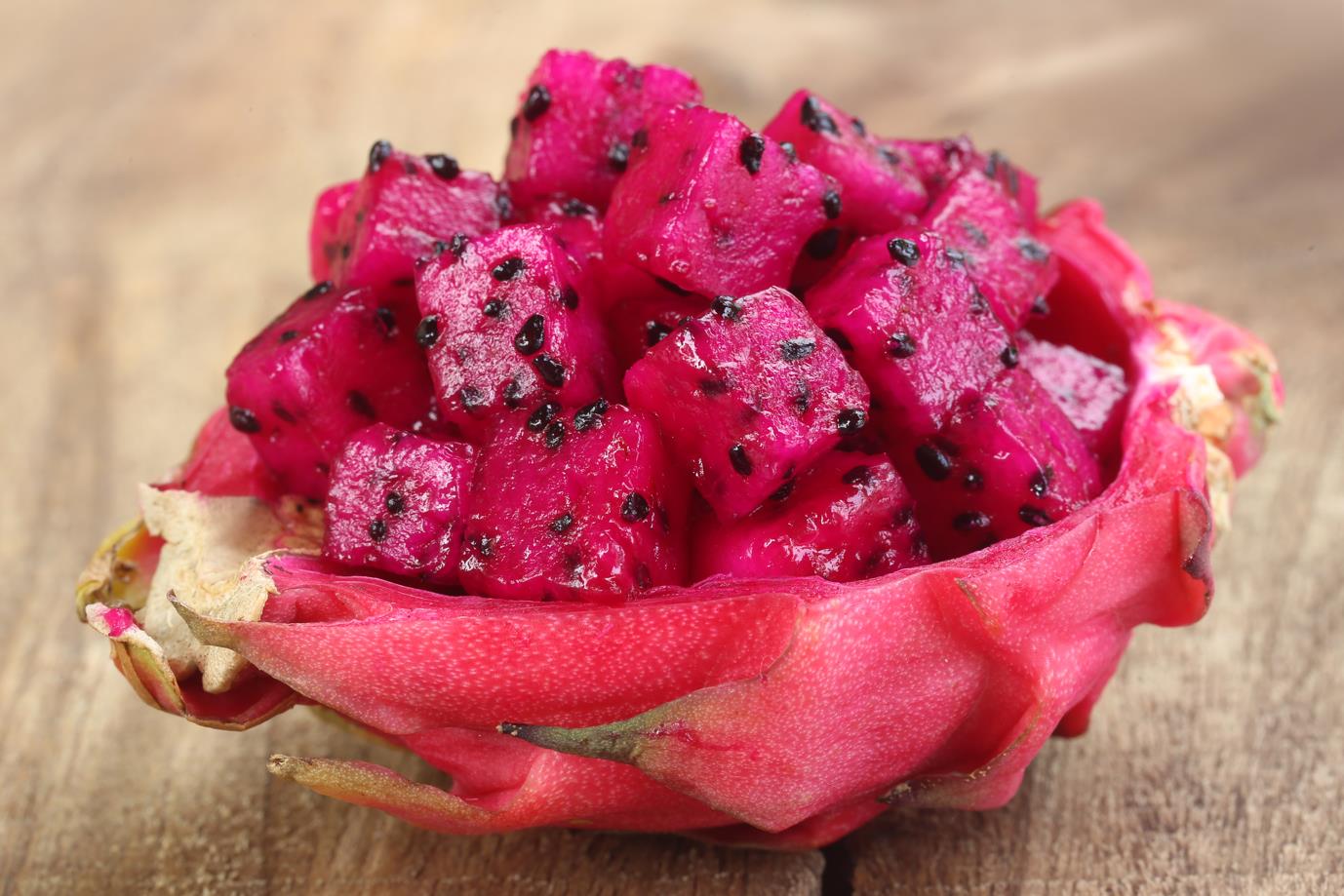 dragon fruit cube cuts