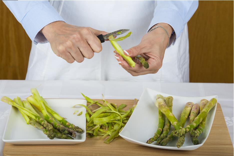 peel the asparagus