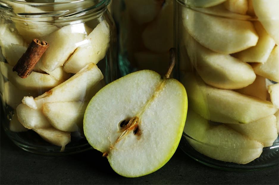 peeled pear 