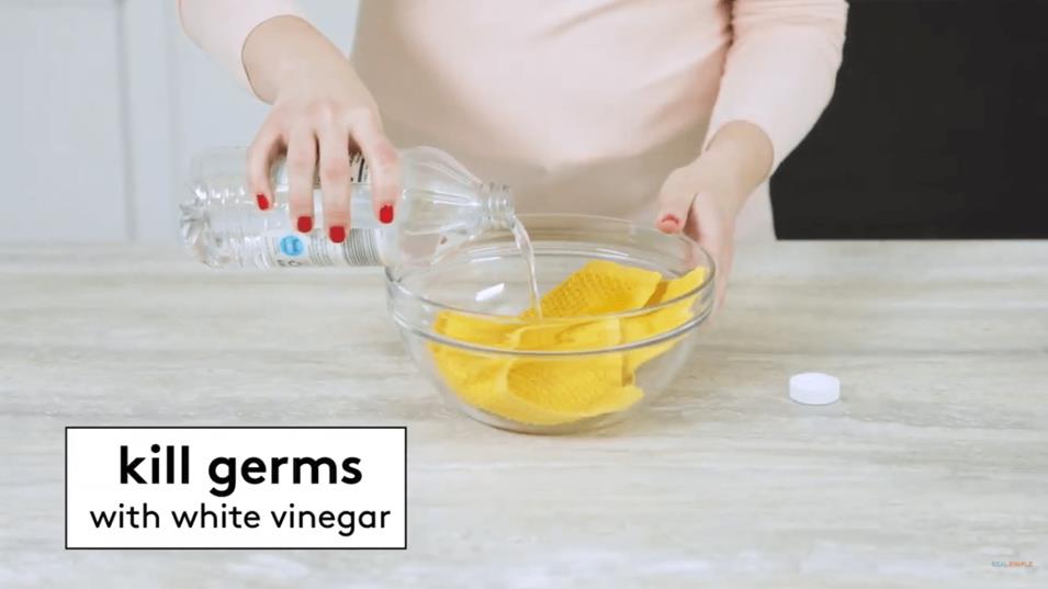 remove odors with vinegar