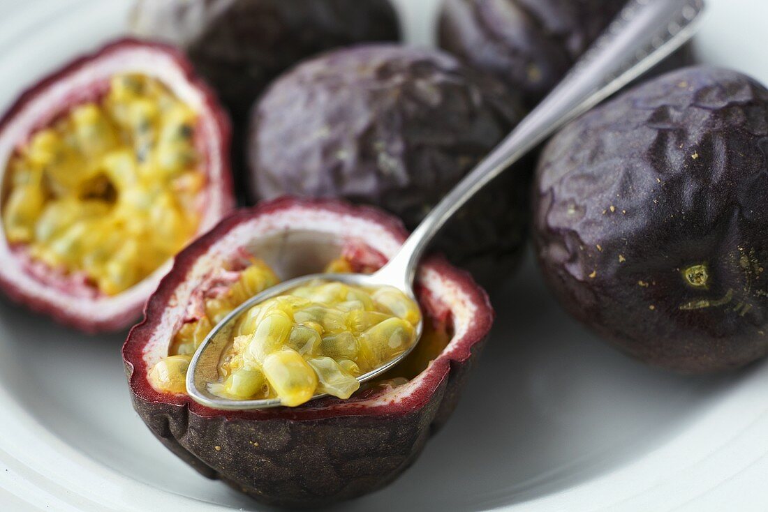Scoop out passion fruit 