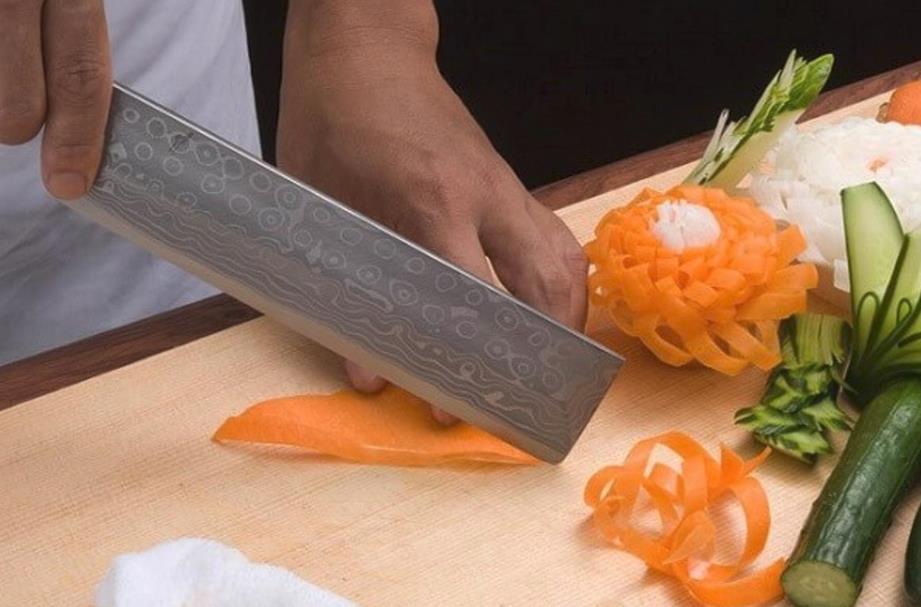 Usuba vs Nakiri: A Japanese Knife Showdown