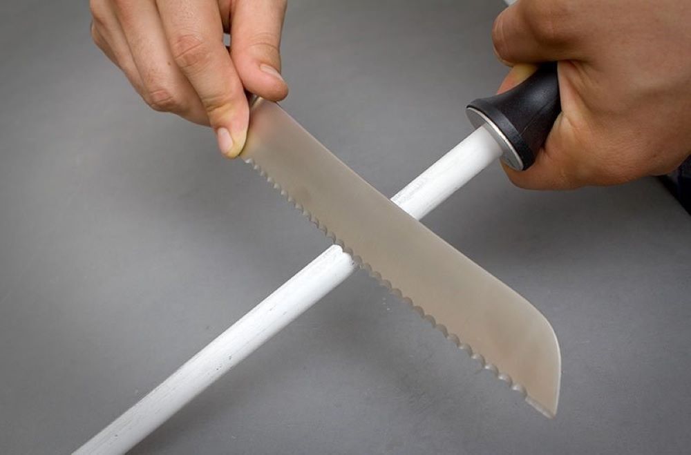 Sharpen a serrated knife 
