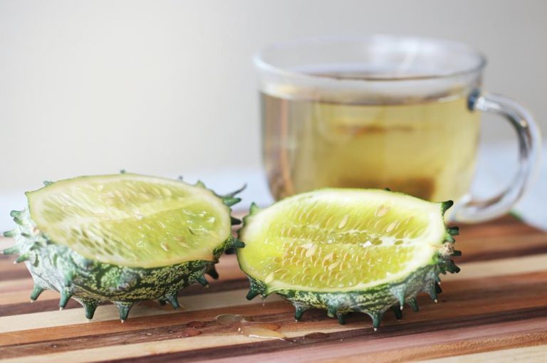 How to Cut a Kiwano Horned Melon? HDMD Knives Blog