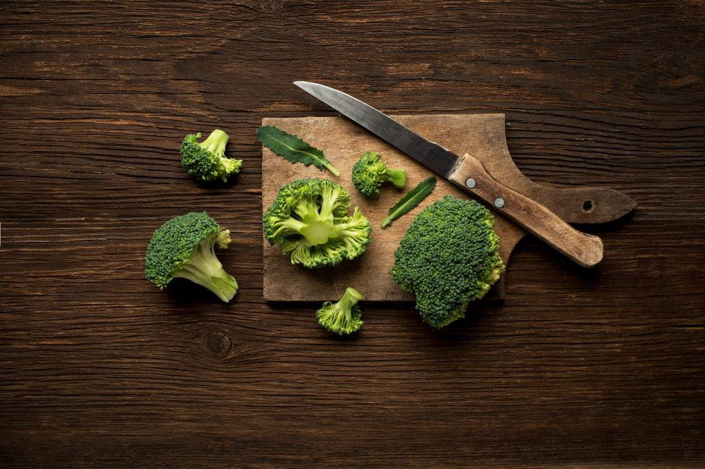 How to cut broccoli florets