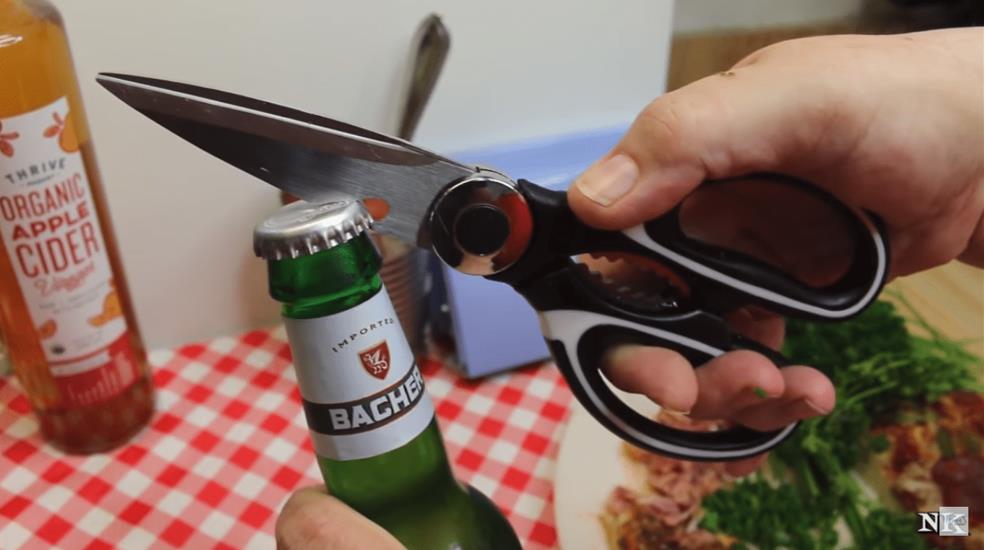 Kitchen shear opening bottles