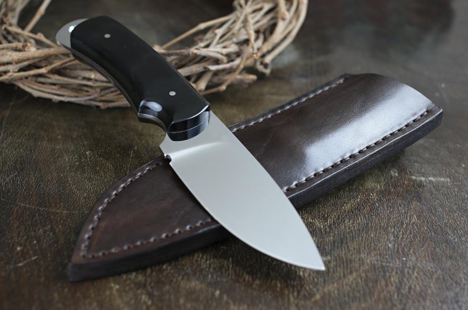 Leather knife sheath