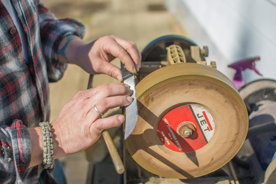 Sharpening 440A knife 