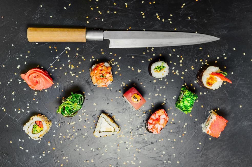 Sushi slicers 