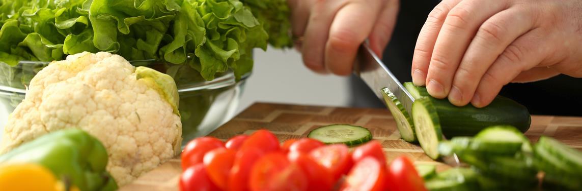 chef cutting vegetables
