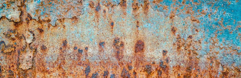 Rust on knife steel