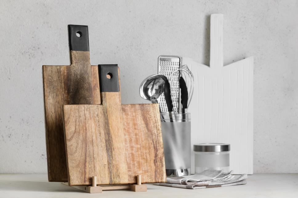 Clever Ideas to Store Chopping Boards in the Kitchen — Eatwell101