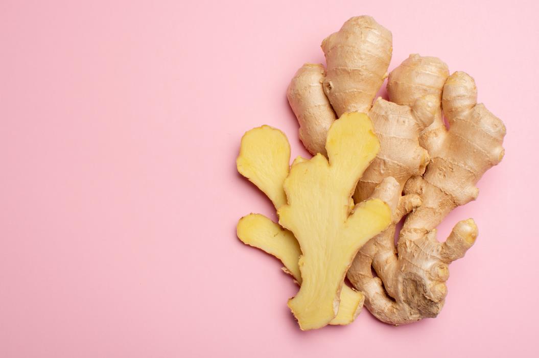 Preparing, washing the ginger